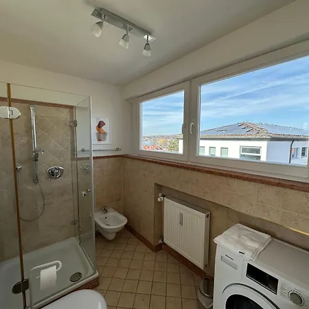 شقة Flow Living I Penthouse Mit Dachterrasse I 5 Min Zum Ammersee هيرشينج ام امرسي