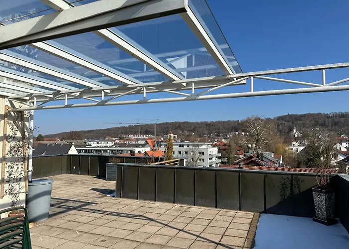 Flow Living I Penthouse Mit Dachterrasse I 5 Min Zum Ammersee Apartmán
